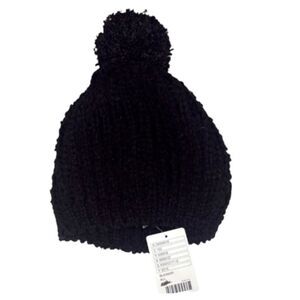 NWT Women’s Black Knitted Hat Pompon